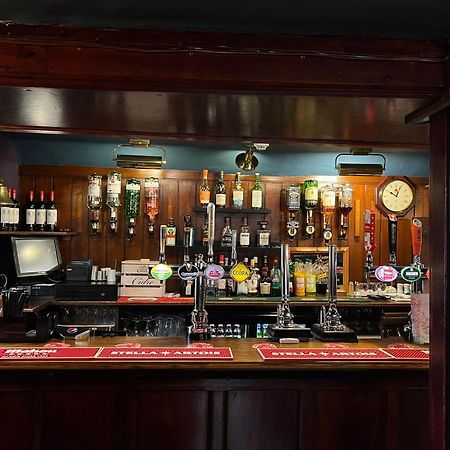 Roebuck Inn Stevenage Eksteriør billede